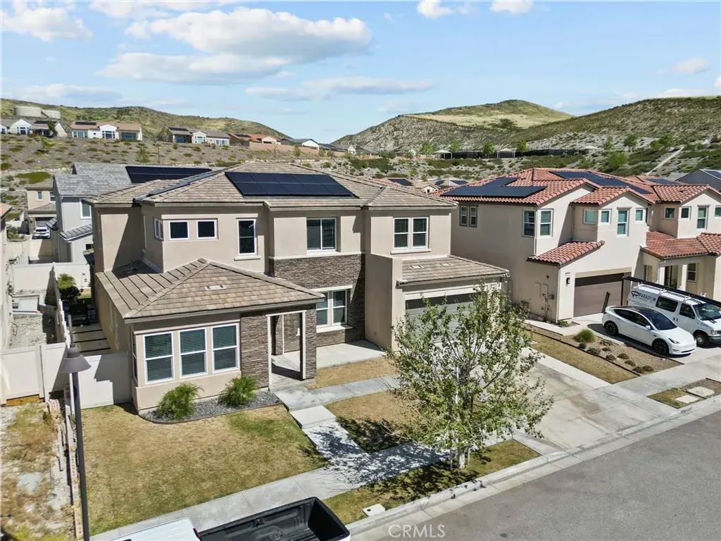 17715 Hillside, Canyon Country