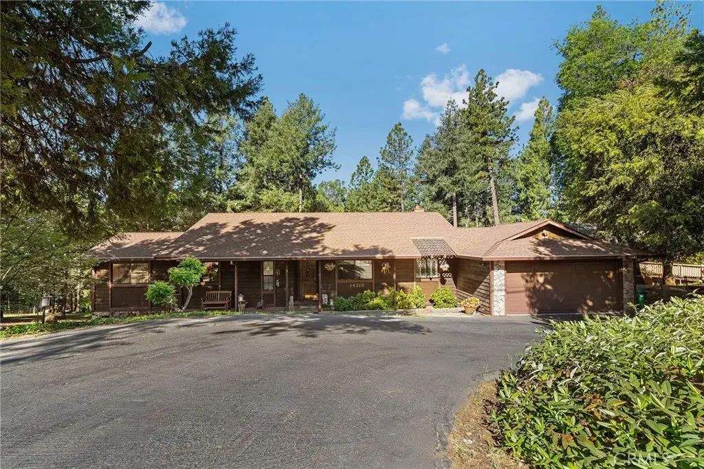 14219 Wycliff, Magalia