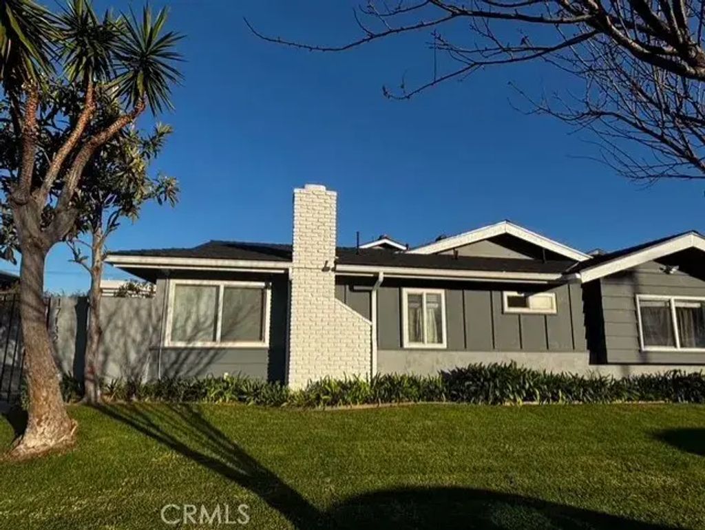 17132 Emerald D, Huntington Beach