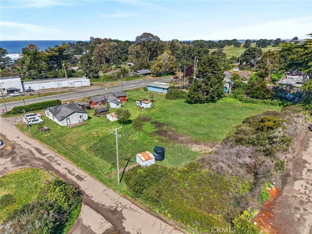 18801 N Highway 1, Fort Bragg