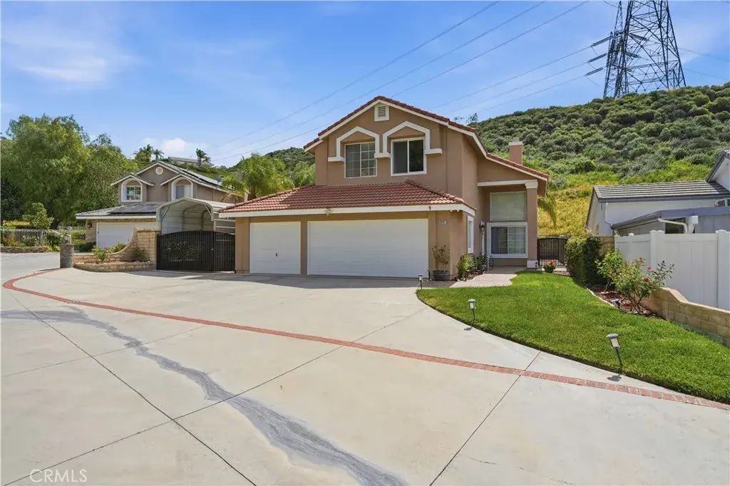 20102 Patricia, Saugus