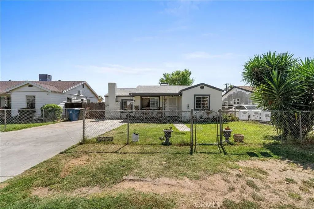 303 El Tejon, Bakersfield