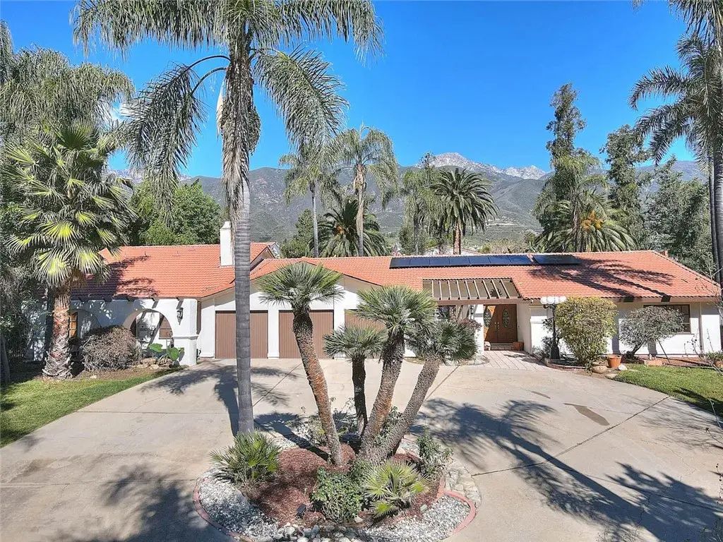9828 Flying Mane, Rancho Cucamonga
