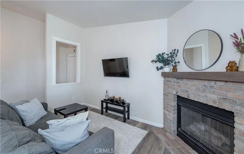 2552 Avenida Del Vista 204, Corona