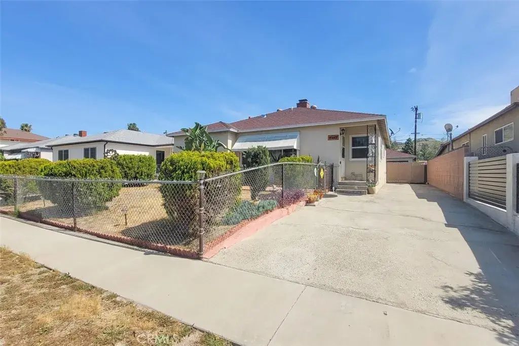 8522 Terhune, Sun Valley