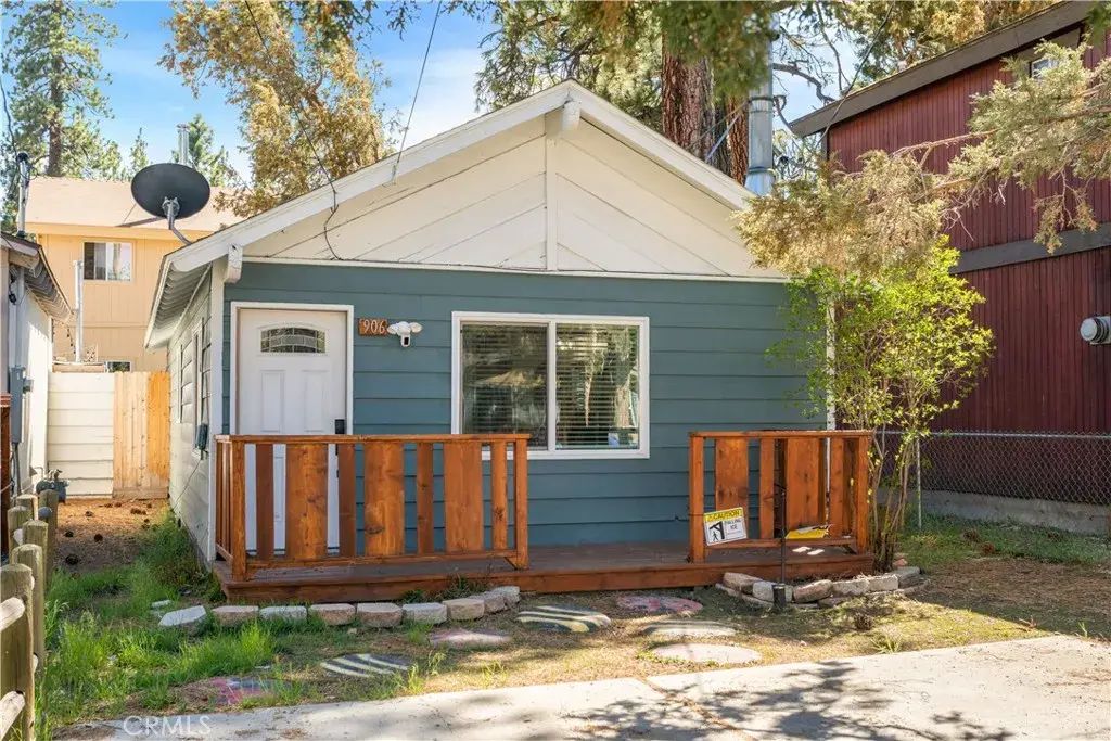 906 W Aeroplane, Big Bear City