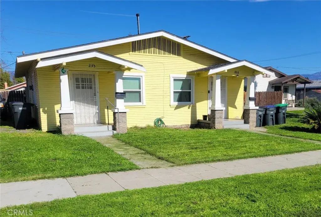 253 E E, Colton