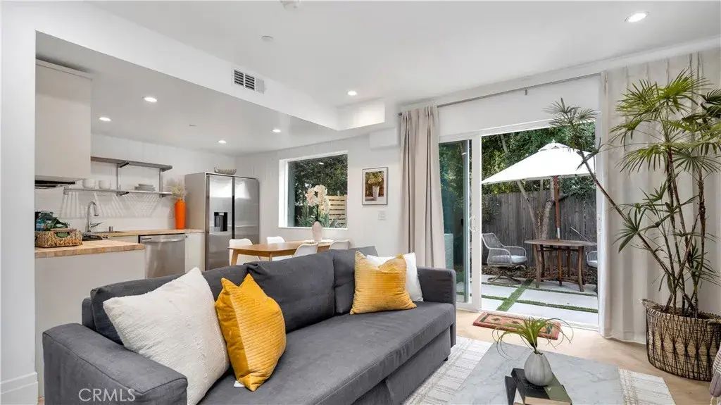 1347 Seward, Los Angeles