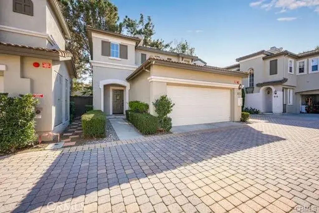 45 Trofello, Aliso Viejo