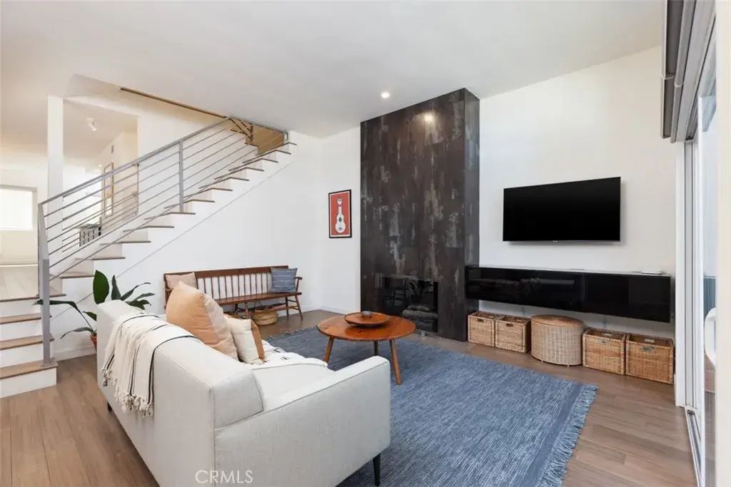 1030 Palo Verde Avenue, Long Beach
