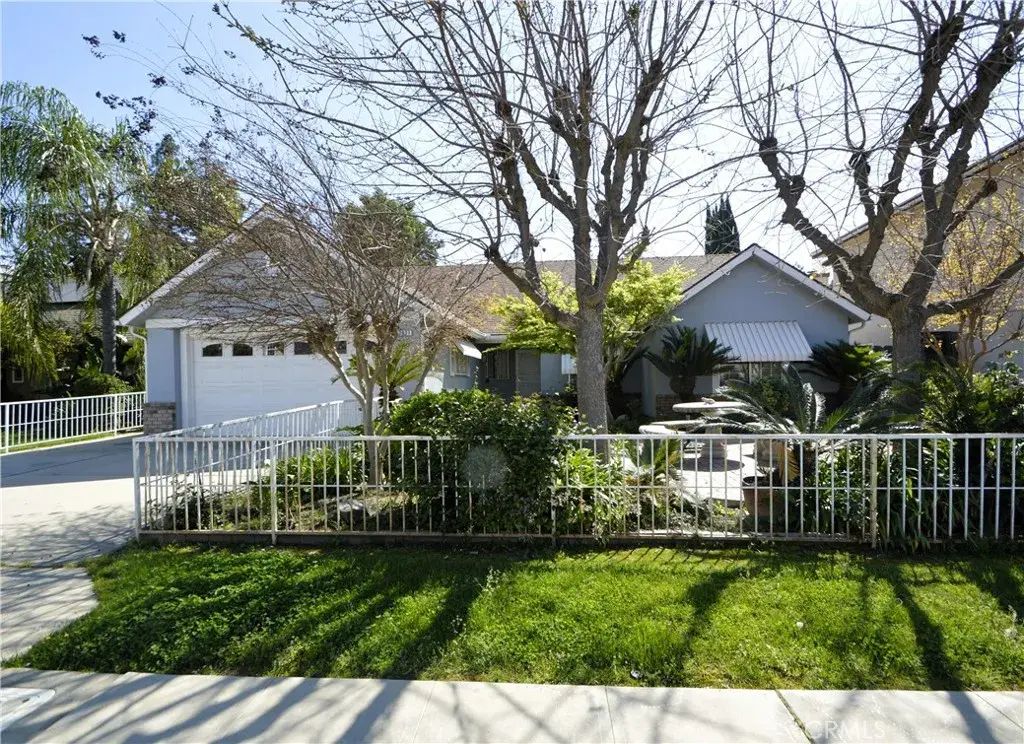 2037 E Decatur, Fresno