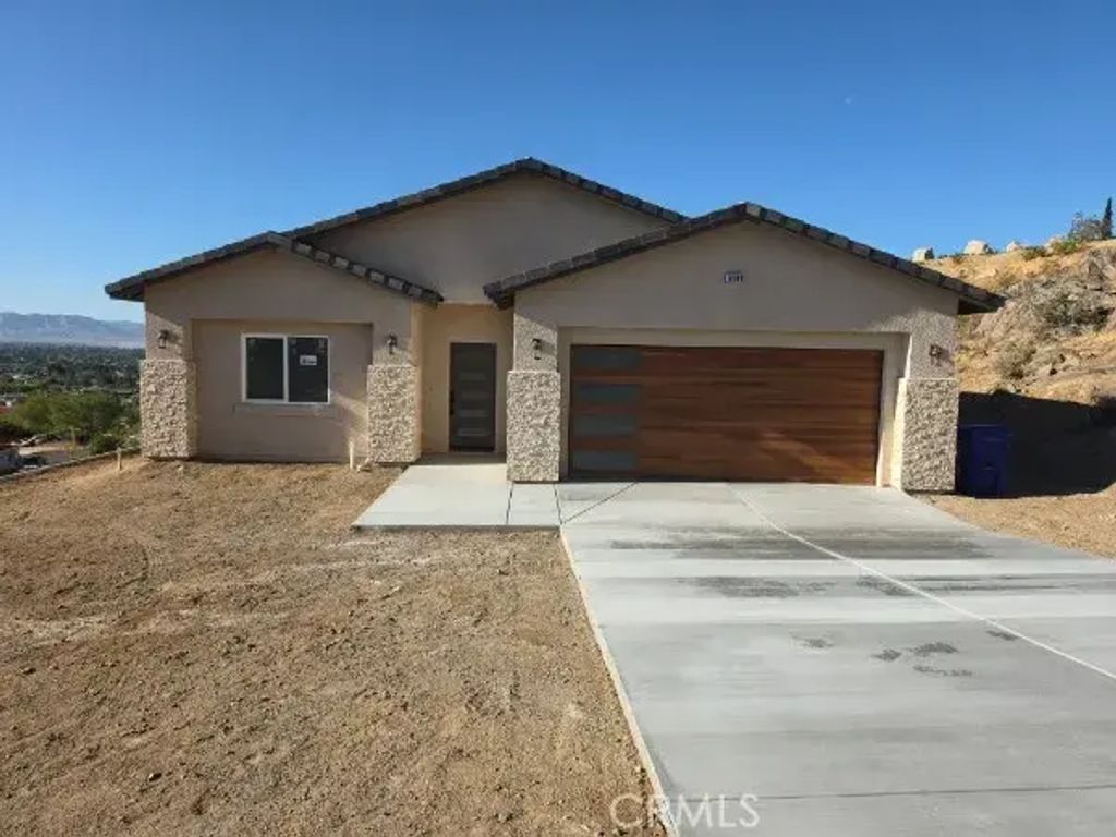 18963 Kasson, Apple Valley
