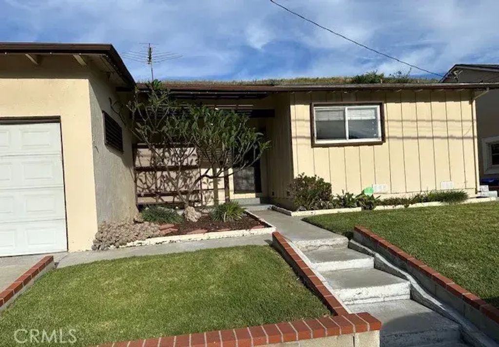 1300 Kempton Avenue, Monterey Park