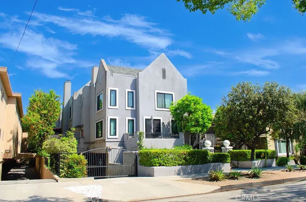 240 S Mentor 2, Pasadena