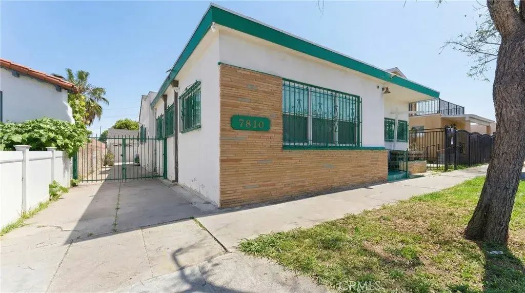 7810 Crenshaw, Los Angeles