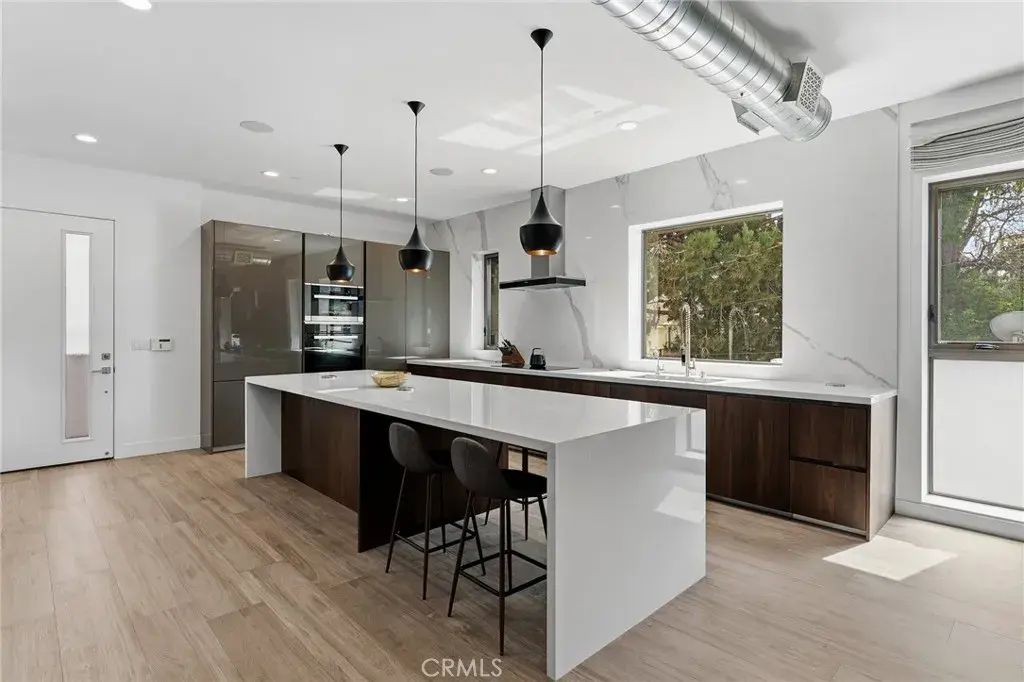 4141 Duquesne Avenue 4, Culver City
