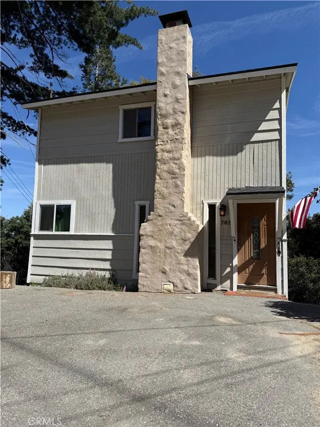 785 County (arosa) Drive, Crestline