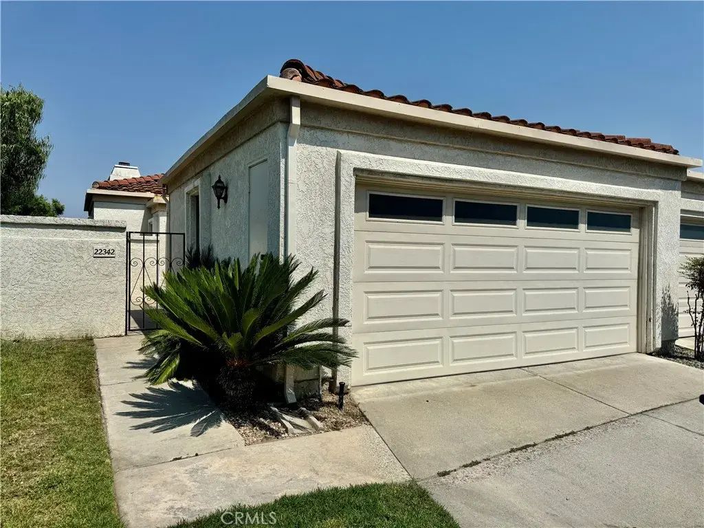 22342 Estallens 42, Mission Viejo