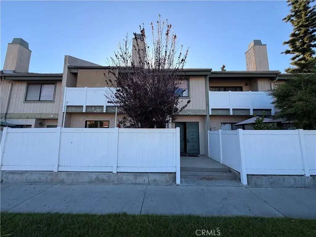 8341 De Soto 10, Canoga Park
