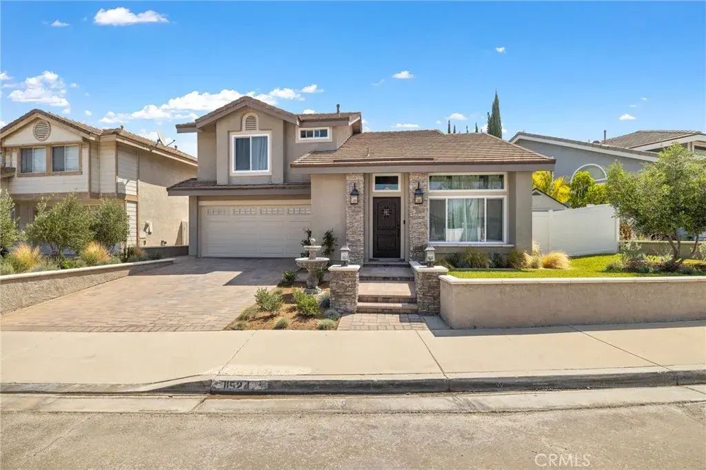 11524 Norgate Circle, Corona