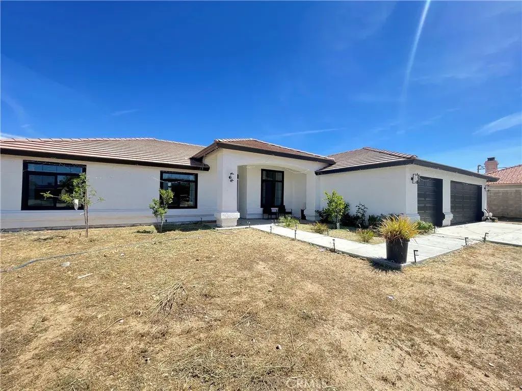 11375 4th, Hesperia