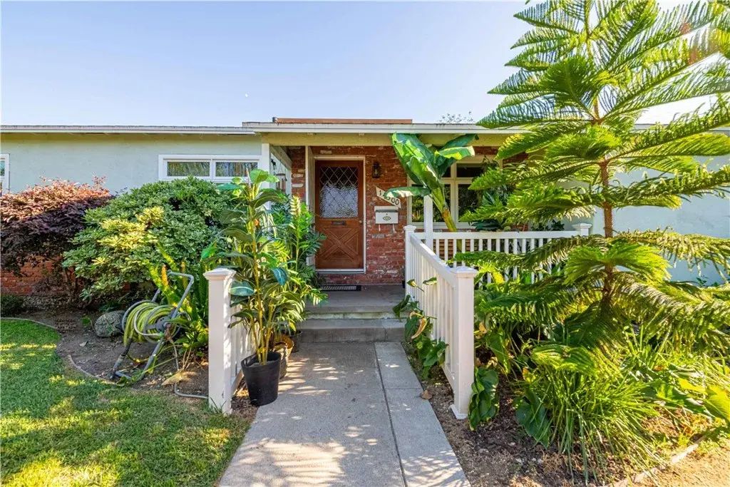 14300 Grammar Place, Panorama City