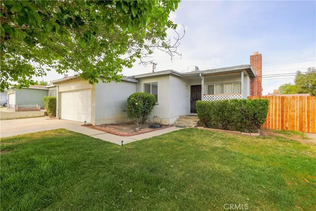44265 Foxton Avenue, Lancaster