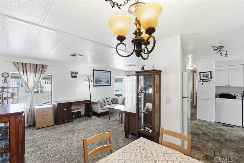 21001 Plummer 75, Chatsworth