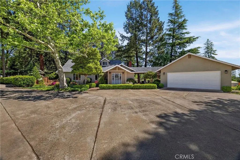 6153 Twin, Paradise