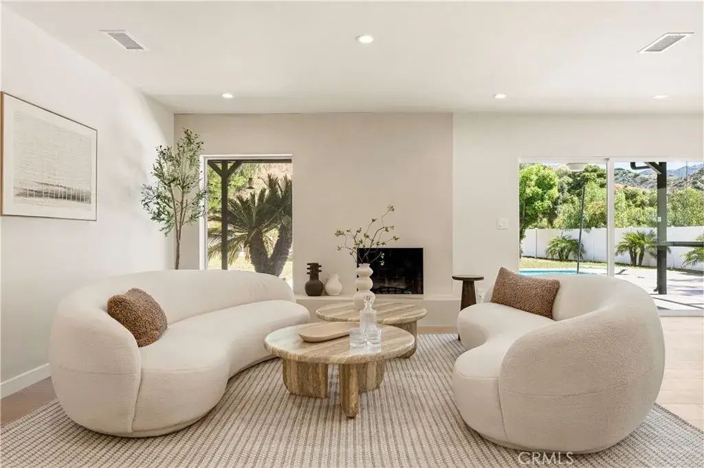 9324 Elben Avenue, Sun Valley