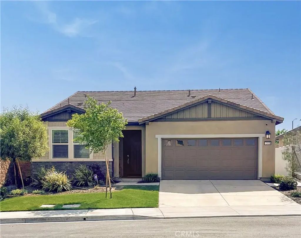 2528 Yellowstone, Rialto