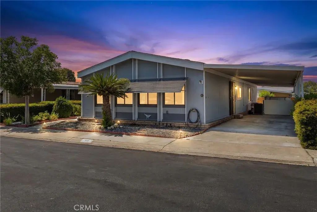 1413 Village, Redlands