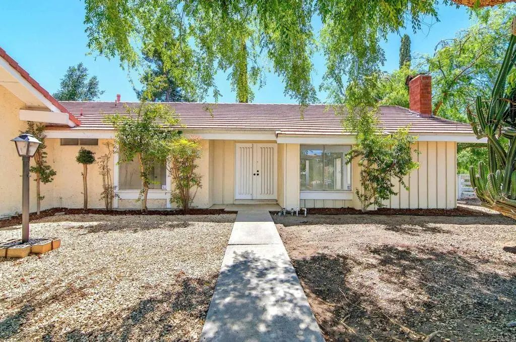 37985 Avenida Bravura, Temecula
