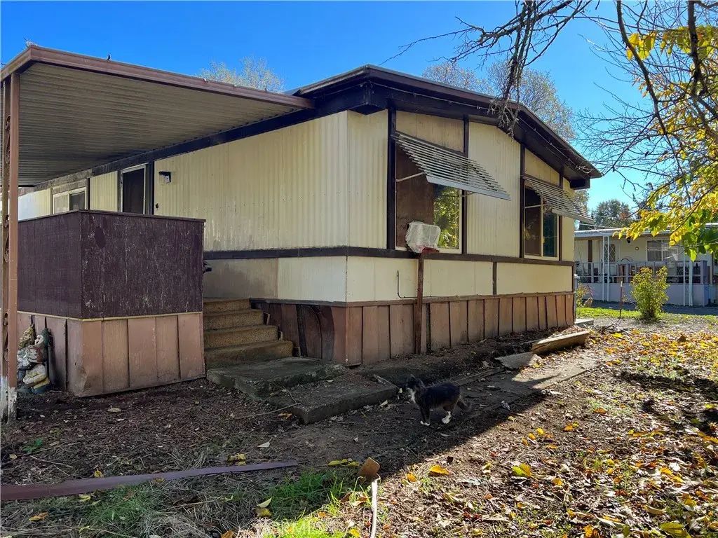 10152 Lucky, Lower Lake