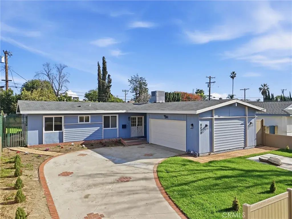 8008 Greenbush Avenue, Panorama City