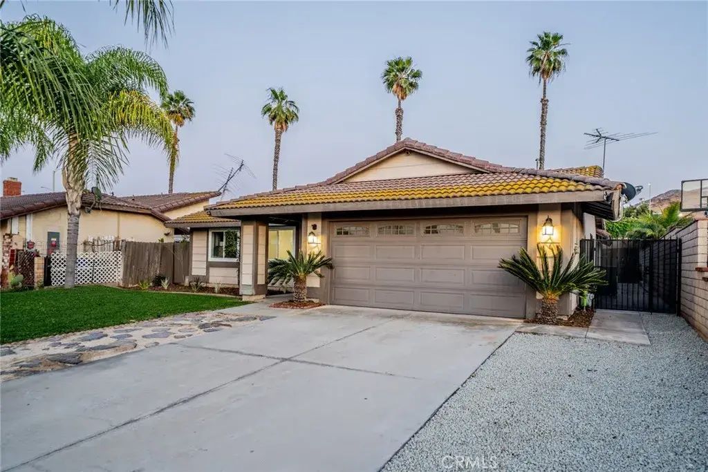 11740 Minuteman Drive, Riverside