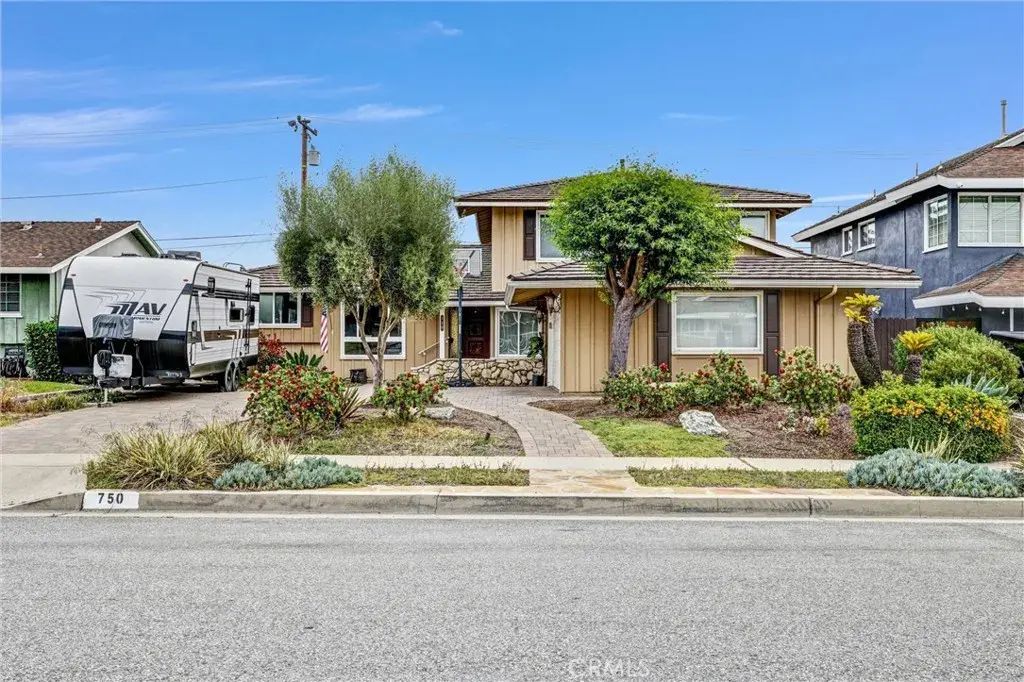 750 Mariposa, La Habra
