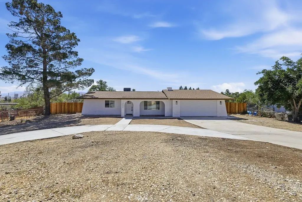 16559 Warwick Street, Victorville