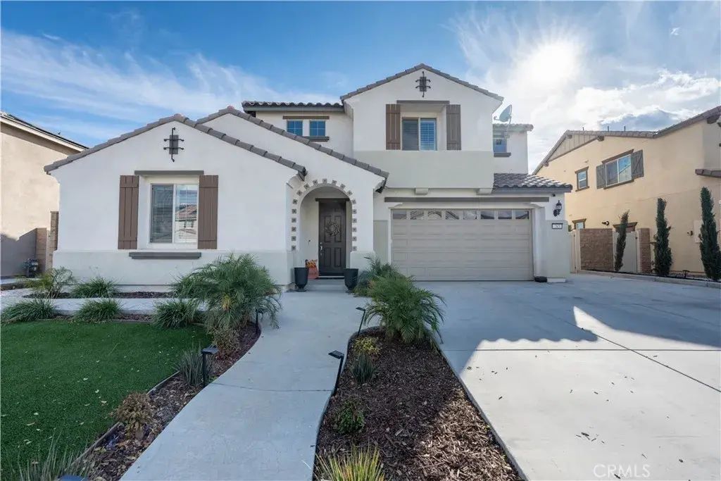763 Augusta, Perris