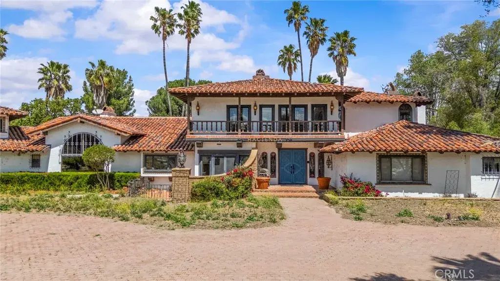 35438 De Portola Road, Temecula