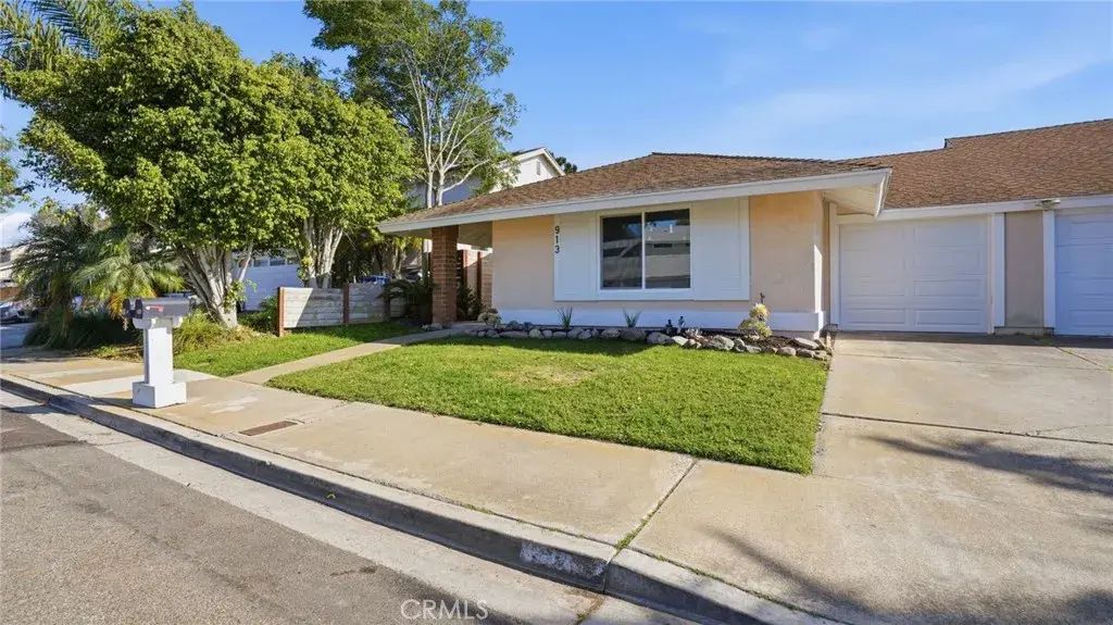 913 Woodlake Drive, Cardiff By The Sea