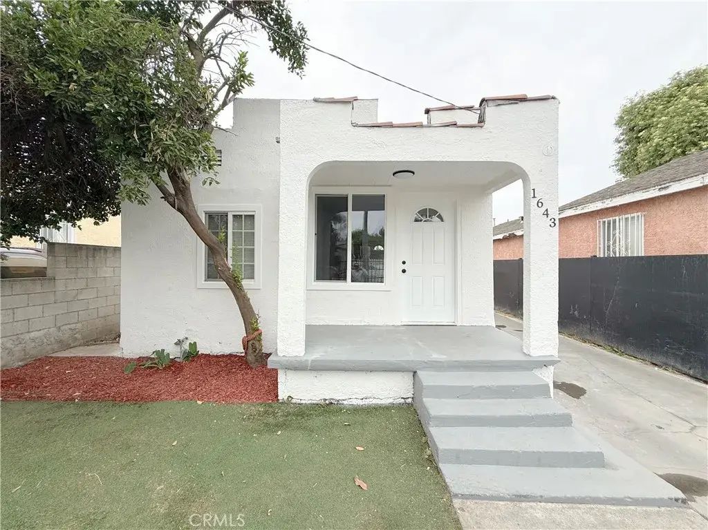 1643 E 115th Street, Los Angeles