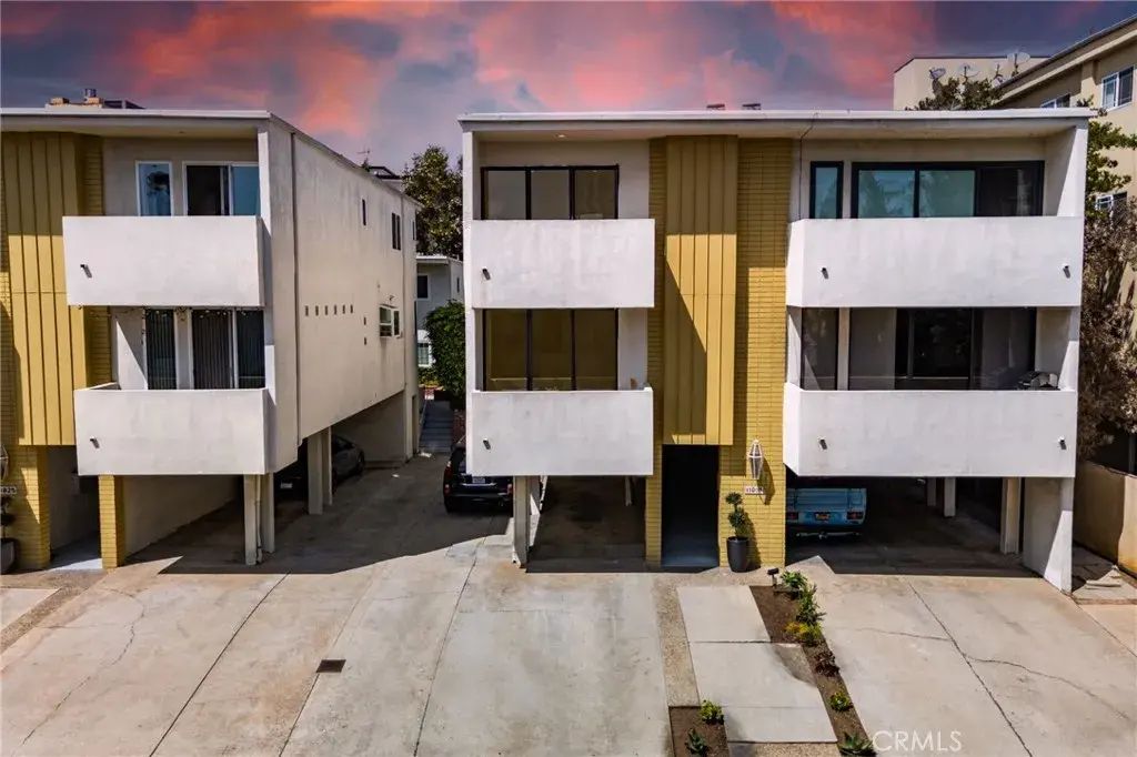 11919 Mayfield 2, Los Angeles