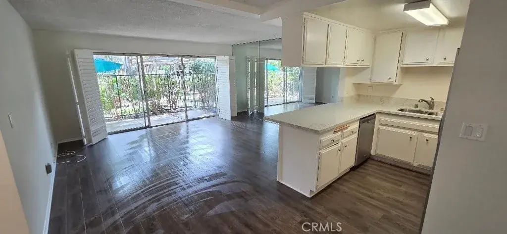 3050 S Bristol Street 9d, Santa Ana