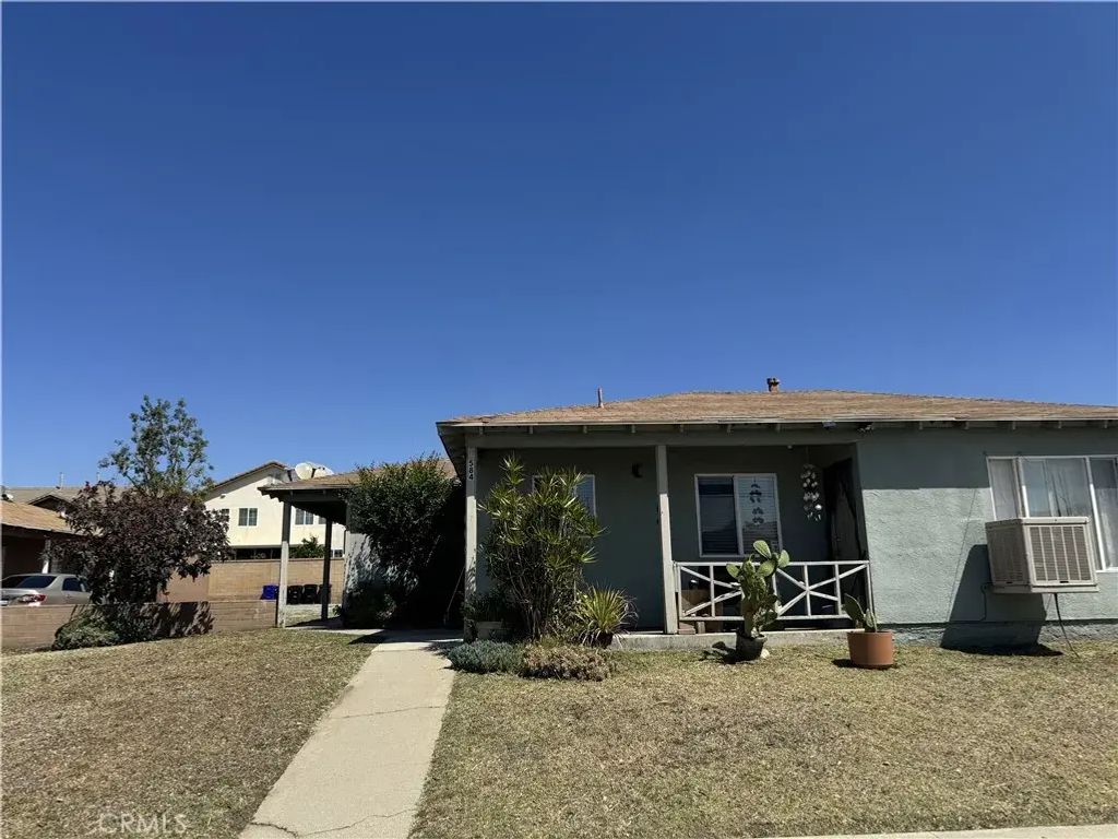 580 W Shamrock Street, Rialto
