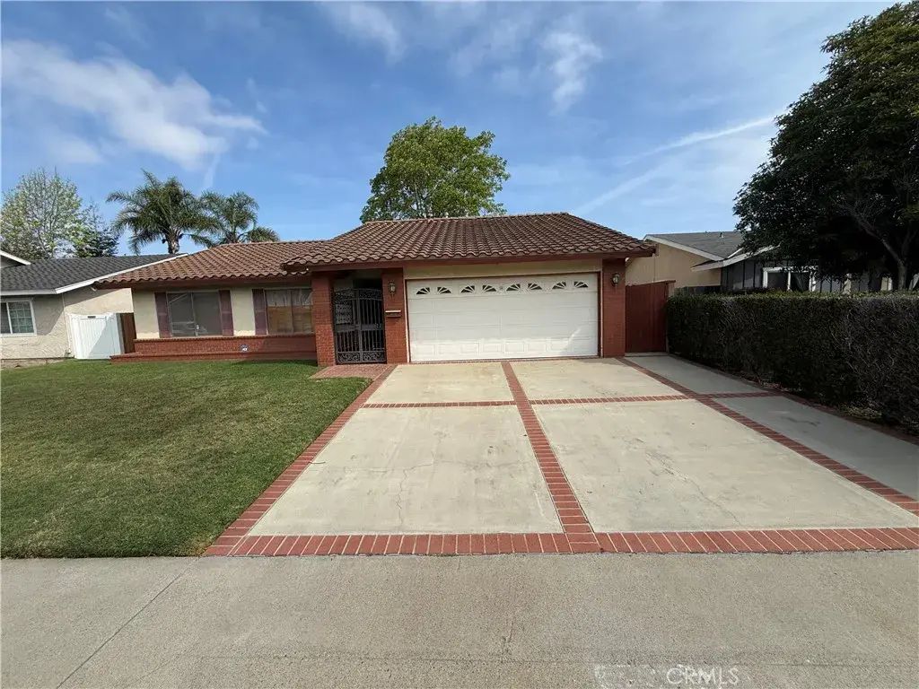 9921 Garrett, Huntington Beach