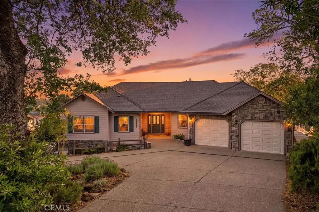 18387 N Shore, Hidden Valley Lake