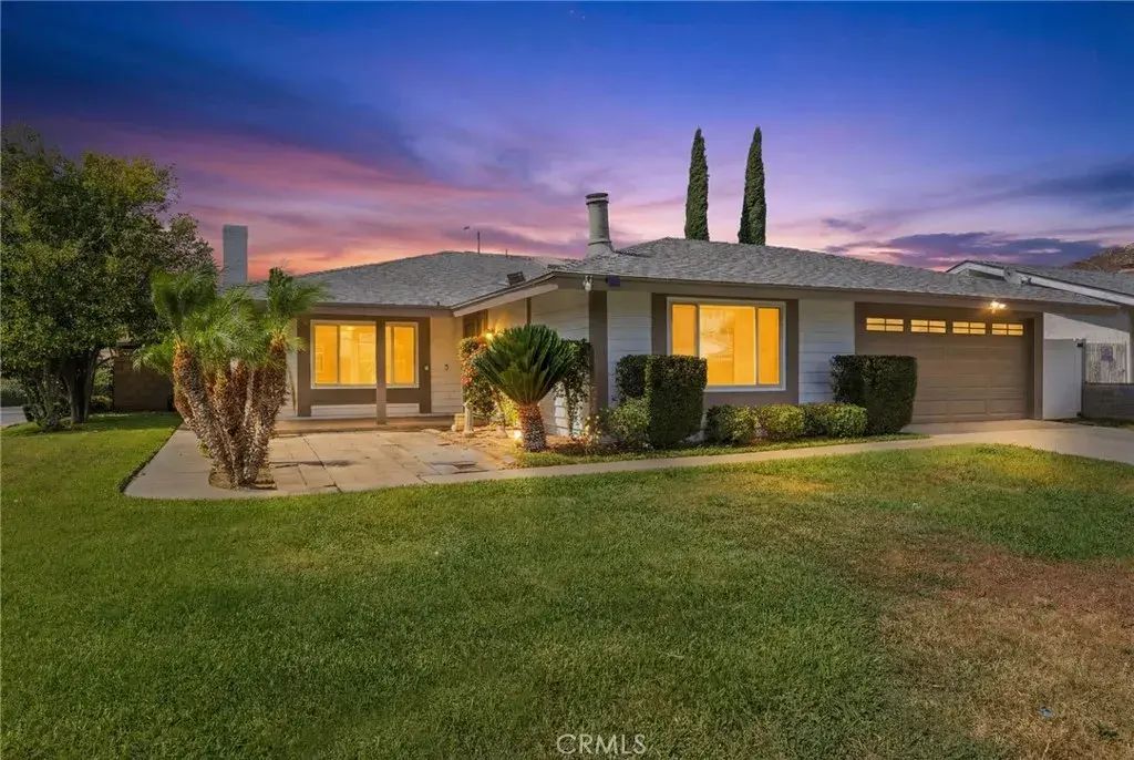 10389 Brookway Place, Riverside