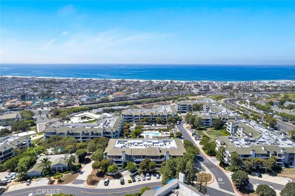 950 Cagney 207, Newport Beach