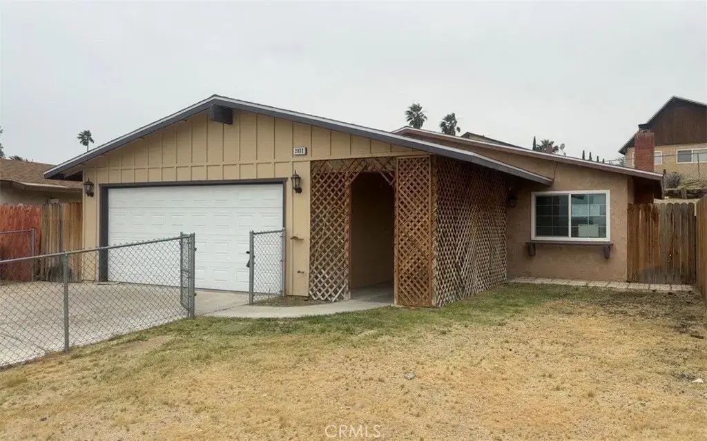 2032 Notre Dame Court, Barstow